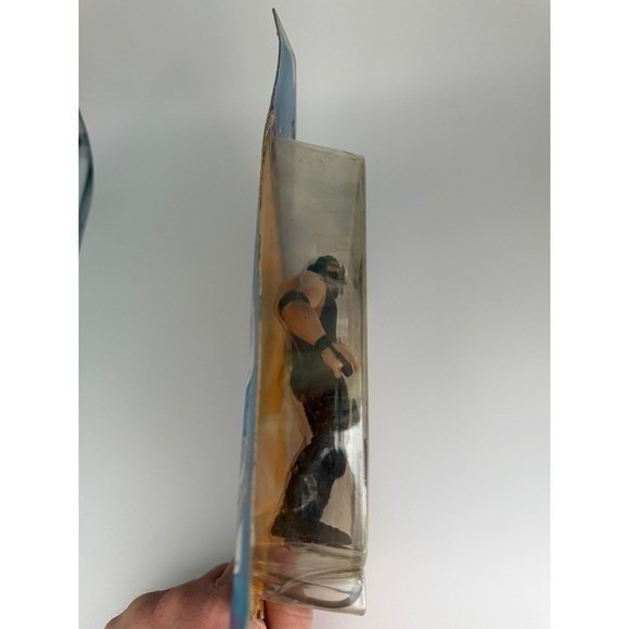 WWE/WWF 2 Diffrent Mankind Action FIgures - Picture 3 of 8